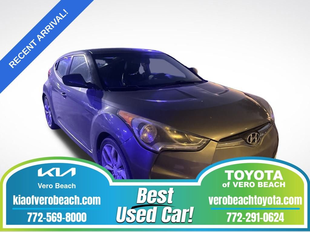 Used 2013 Hyundai Veloster w/ Style Pkg