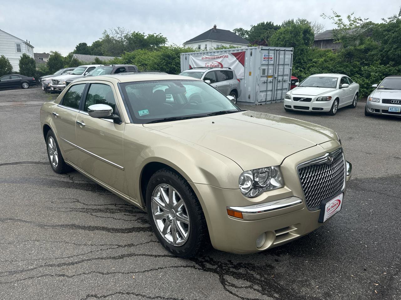 Used 2010 Chrysler 300 Limited RWD image 9