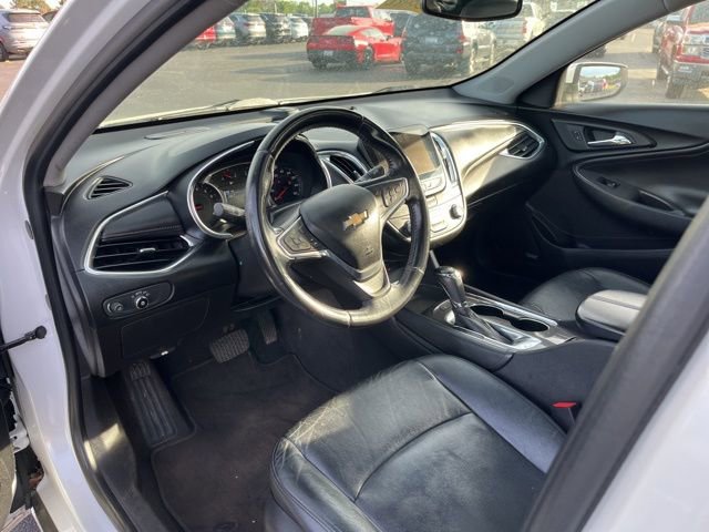 Used 2016 Chevrolet Malibu LT w/ Leather Package image 6