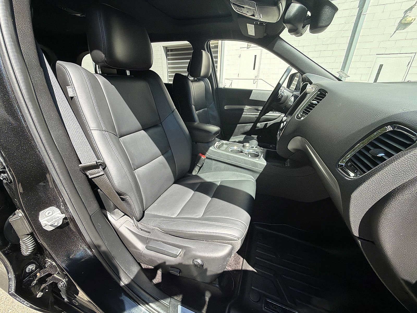 Used 2016 Dodge Durango Limited w/ Premium Group AWD/4WD image 22
