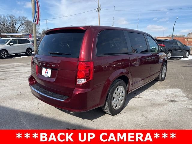 Used 2020 Dodge Grand Caravan SE w/ UConnect Hands-Free Group image 3
