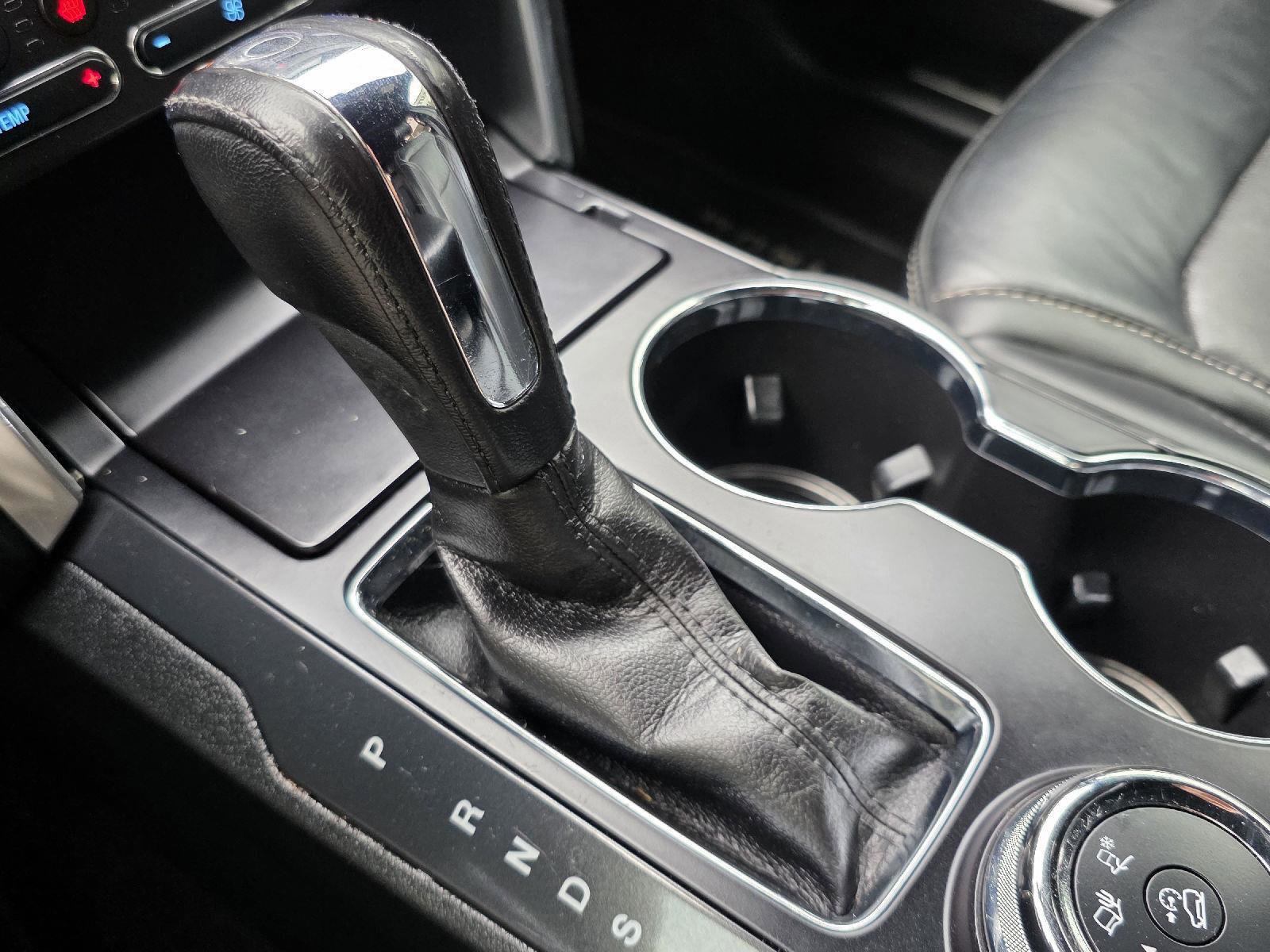 Used 2019 Ford Explorer Platinum AWD/4WD image 18