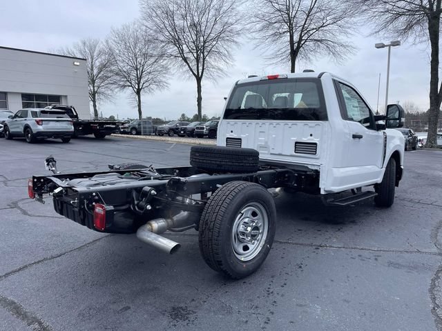 New 2026 Ford F350 XL w/ XL Chrome Package RWD image 3