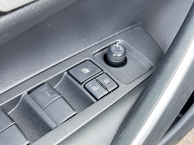 Used 2022 Toyota Corolla SE FWD image 17