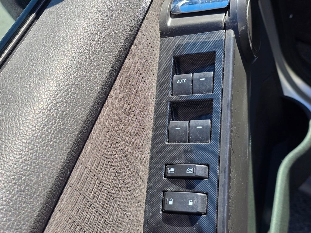 Used 2010 Ford Explorer XLT AWD/4WD image 15