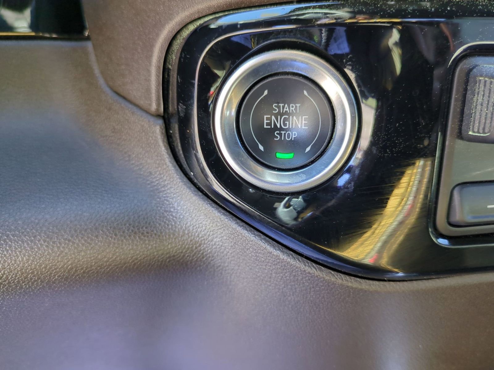 Certified 2025 Chevrolet Silverado 1500 LTZ image 17