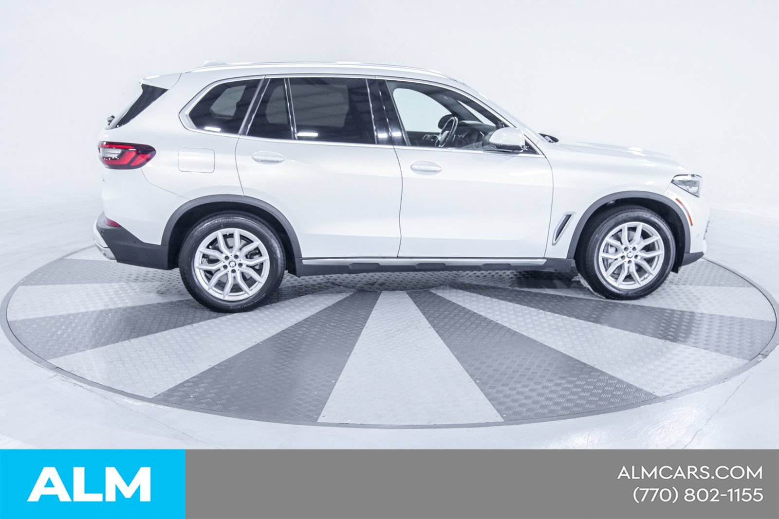 Used 2023 BMW X5 xDrive40i w/ Premium Package AWD/4WD image 12