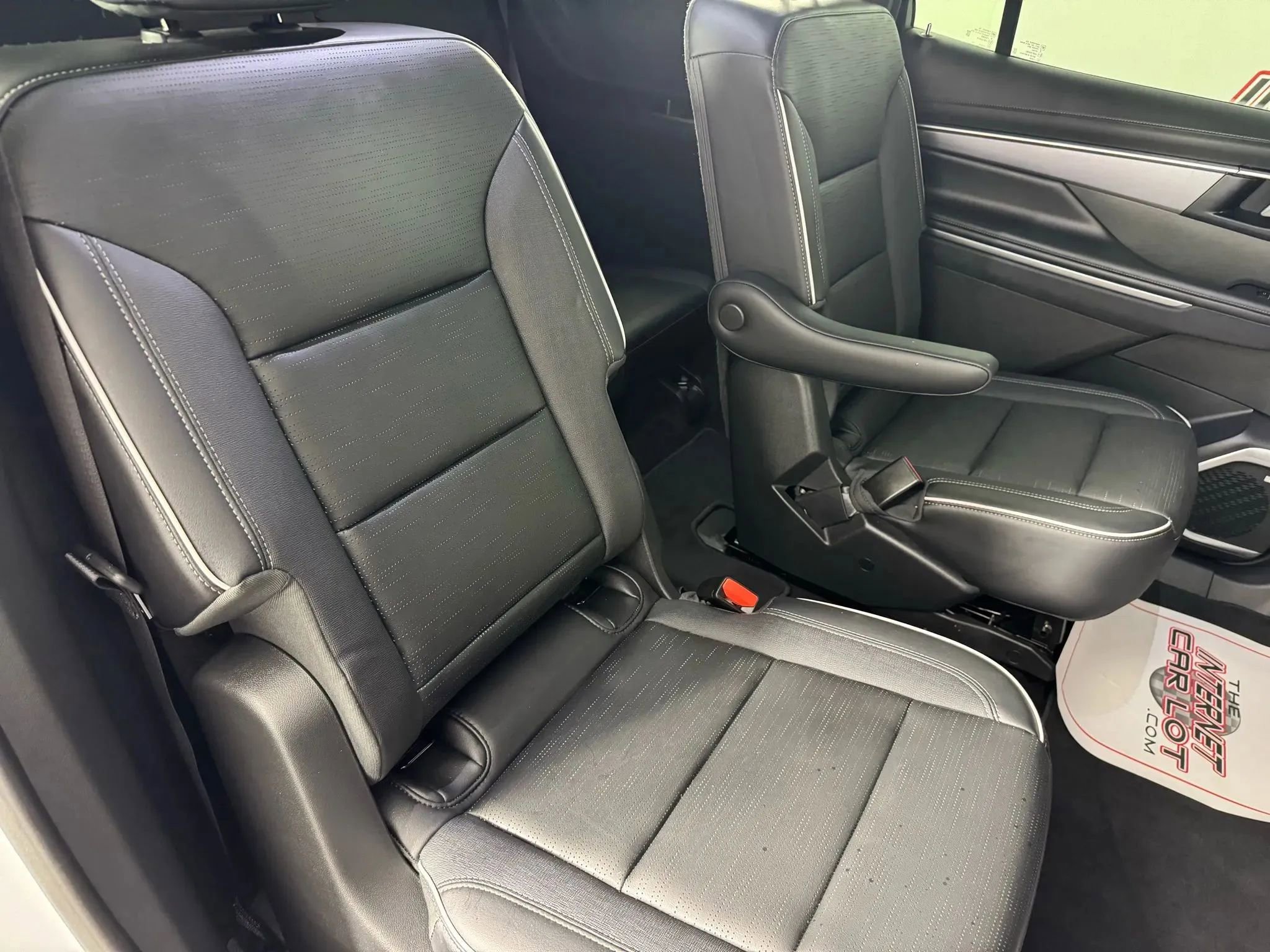 Used 2025 Buick Enclave Sport Touring w/ Super Cruise Package FWD image 35