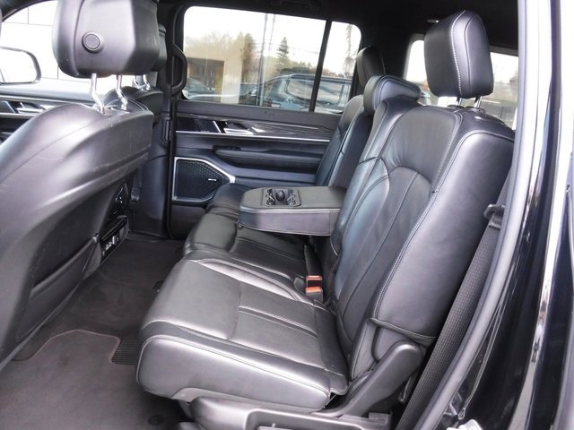 Used 2022 Jeep Wagoneer Series III image 59