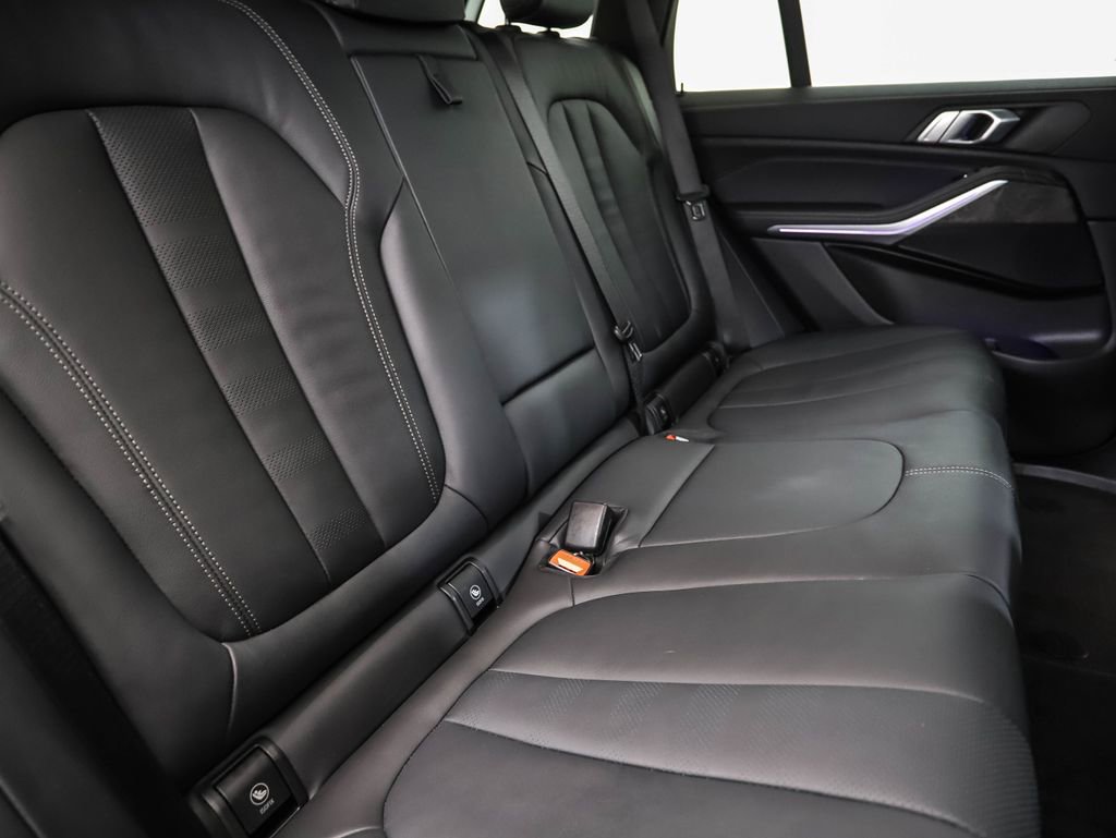 Used 2022 BMW X5 xDrive40i image 28