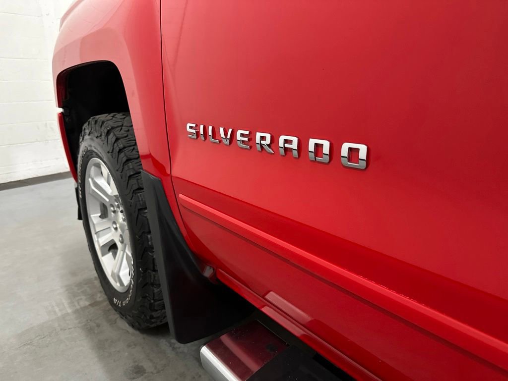 Used 2018 Chevrolet Silverado 1500 LT w/ All Star Edition AWD/4WD image 17
