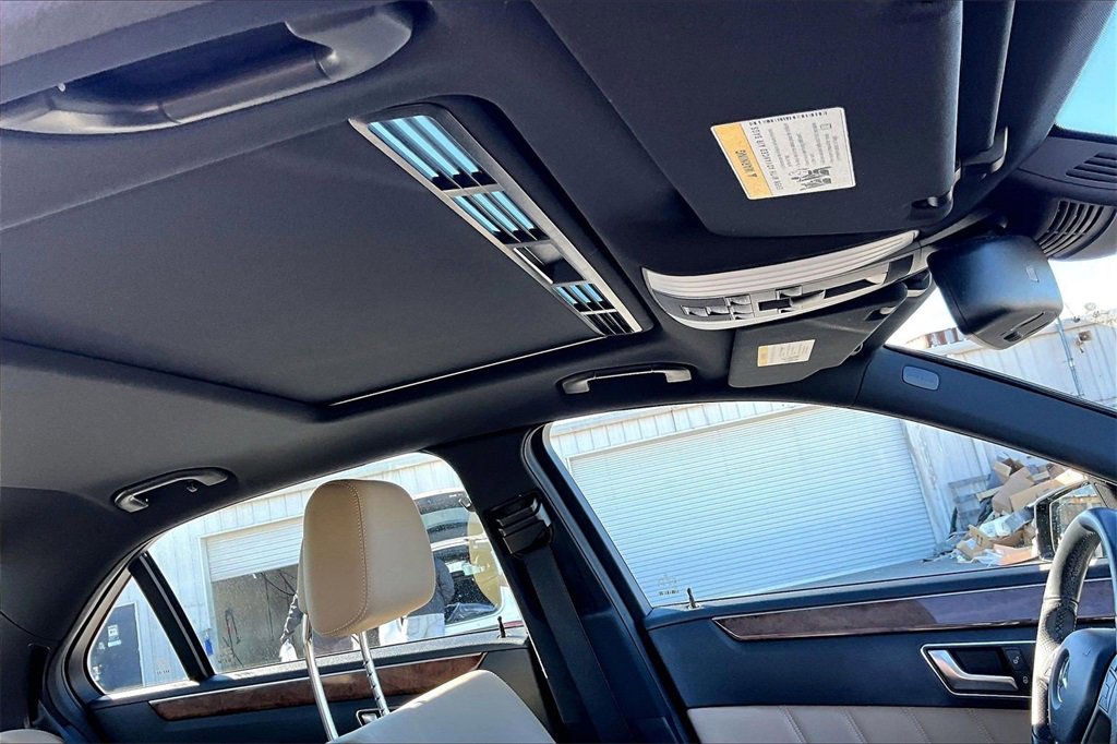 Used 2012 Mercedes-Benz E 350 4MATIC Sedan image 22