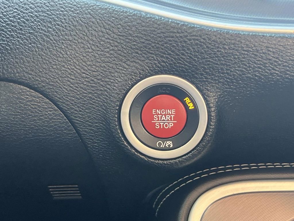 Used 2020 Dodge Challenger SRT Hellcat image 6