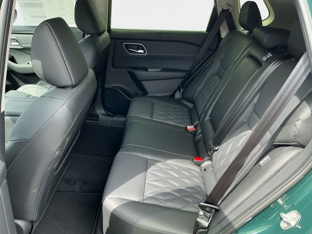 New 2026 Nissan Rogue Platinum image 15