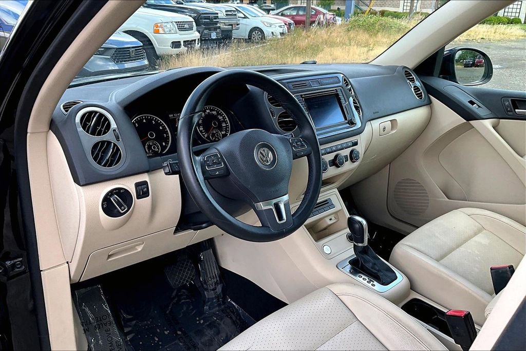 Used 2016 Volkswagen Tiguan SE AWD/4WD image 18