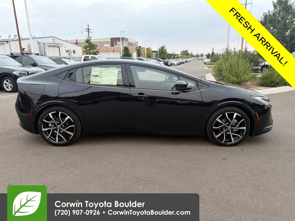 New 2026 Toyota Prius Plug-In Hybrid FWD image 9