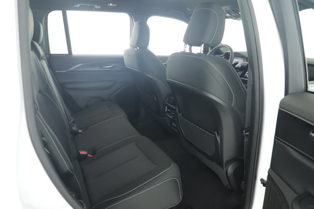 New 2025 Jeep Grand Cherokee Laredo RWD image 23