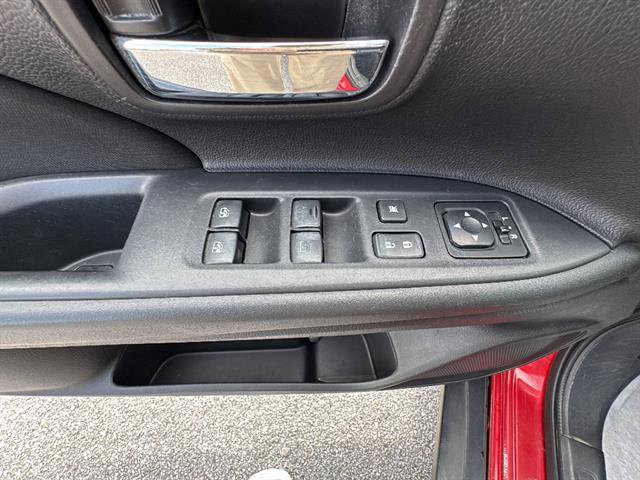 Used 2018 Mitsubishi Outlander SE image 15