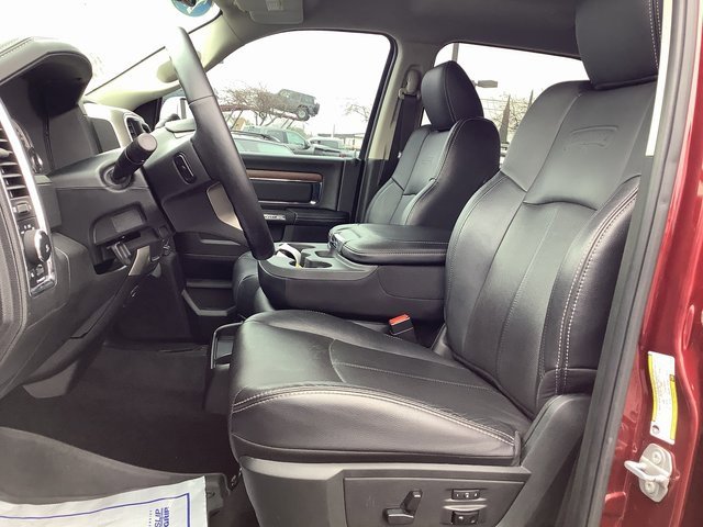 Used 2018 RAM 3500 Laramie w/ Convenience Group image 8