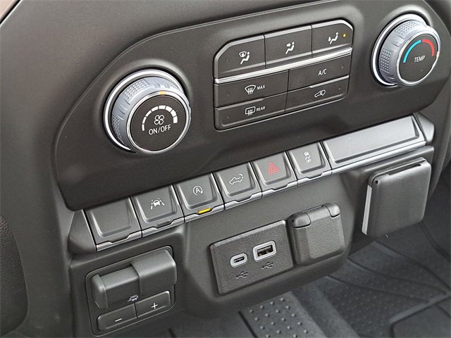 Certified 2026 Chevrolet Silverado 1500 Custom w/ LPO, Dark Essentials Package image 15