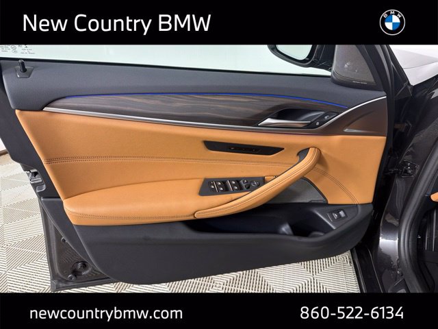 Used 2023 BMW 530i xDrive AWD/4WD image 12