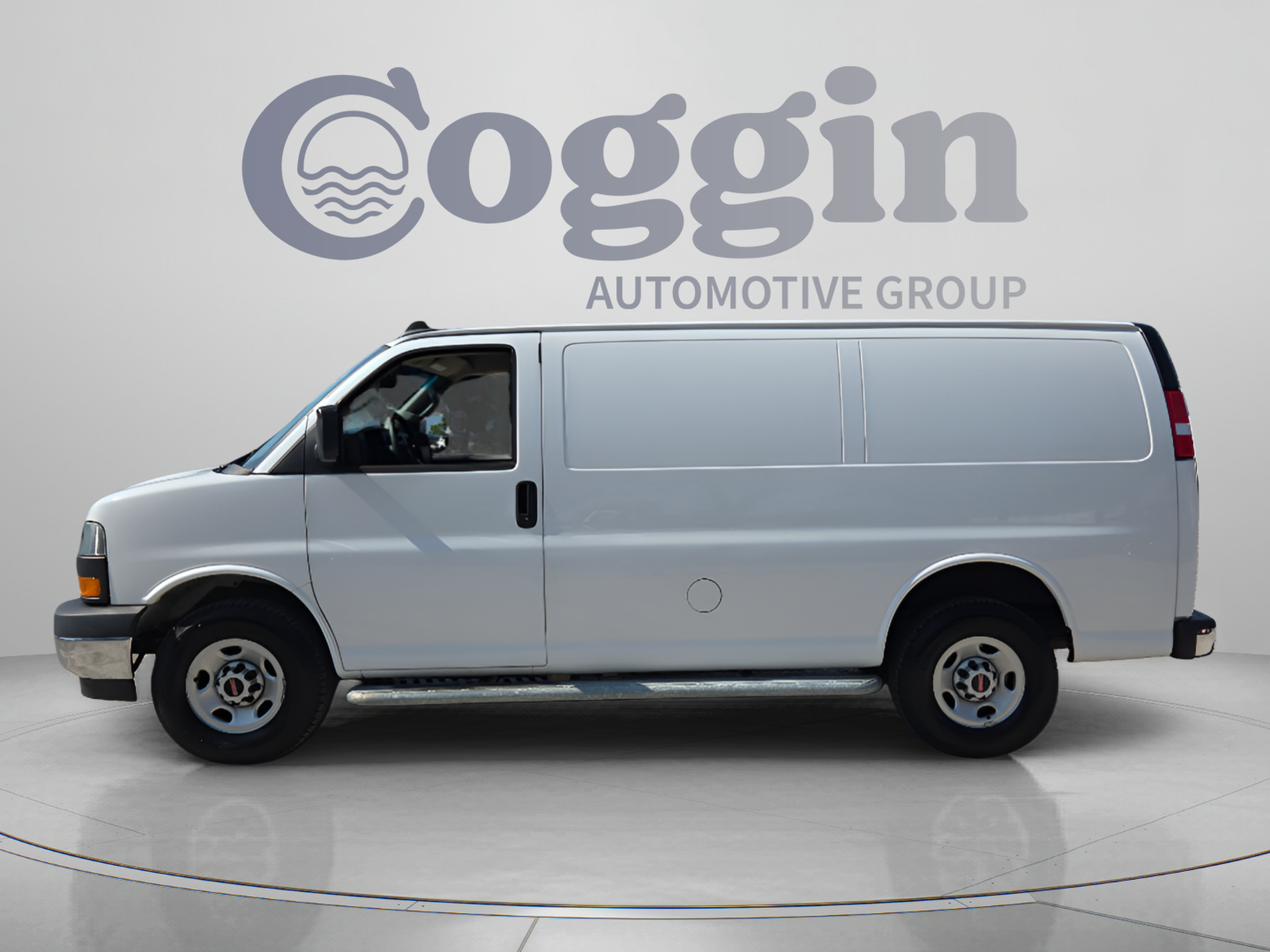 Used 2023 GMC Savana 2500 w/ Driver Convenience Package RWD image 2