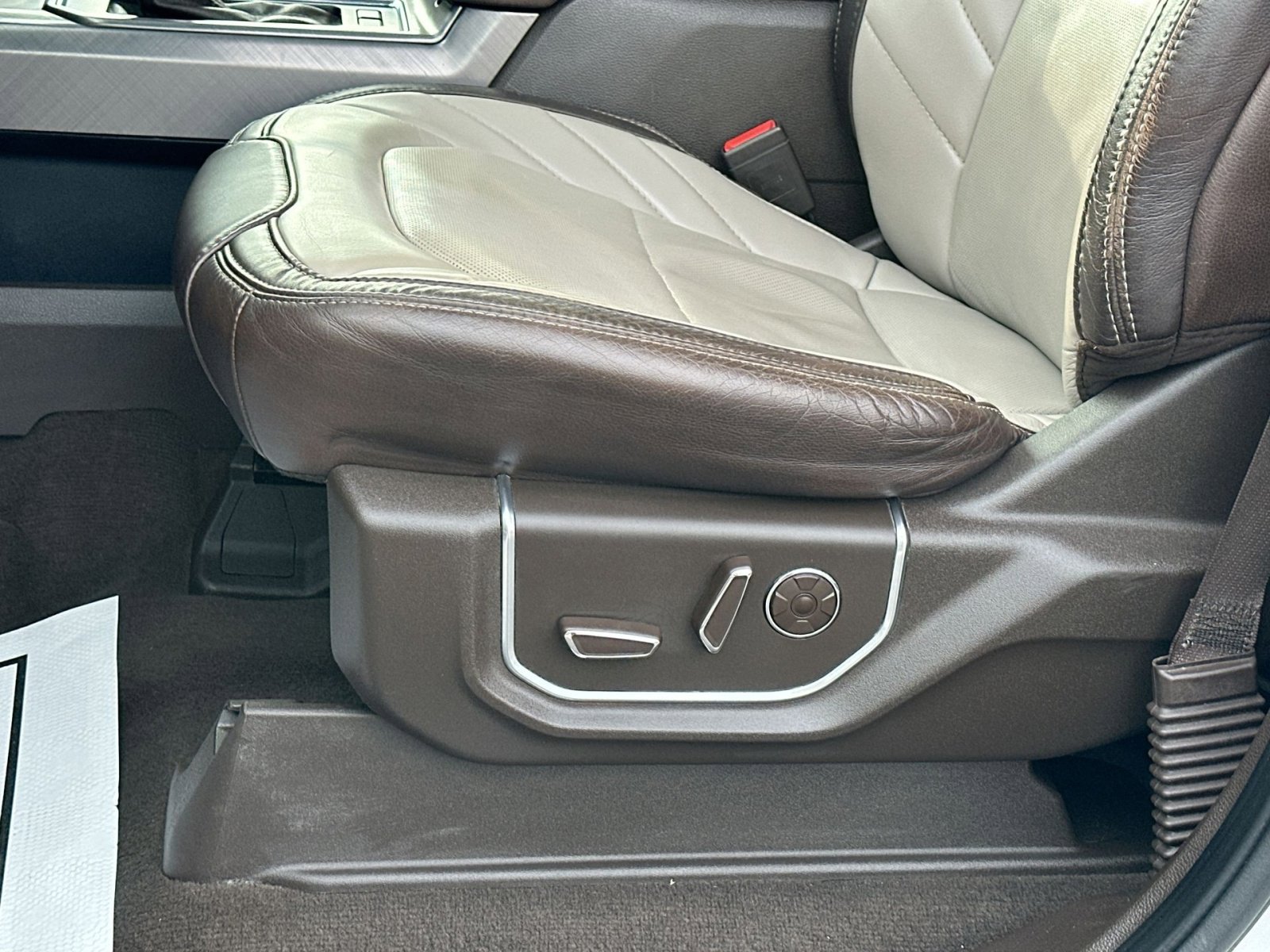 Used 2020 Ford F150 Limited w/ Trailer Tow Package image 14