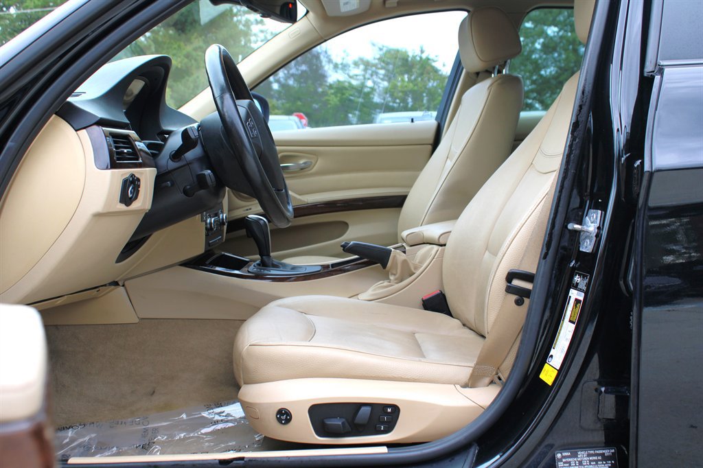 Used 2011 BMW 328i xDrive Sedan image 11