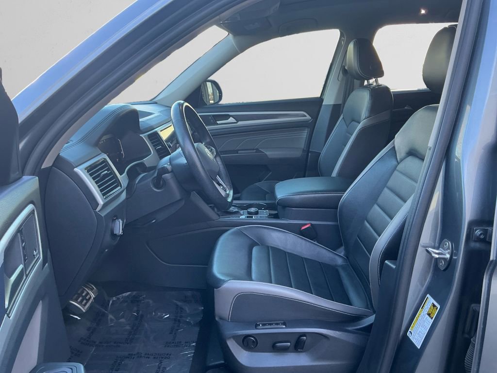 Used 2022 Volkswagen Atlas SEL Premium image 9