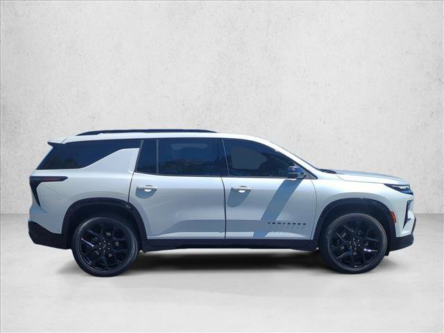 Used 2024 Chevrolet Traverse RS FWD image 4