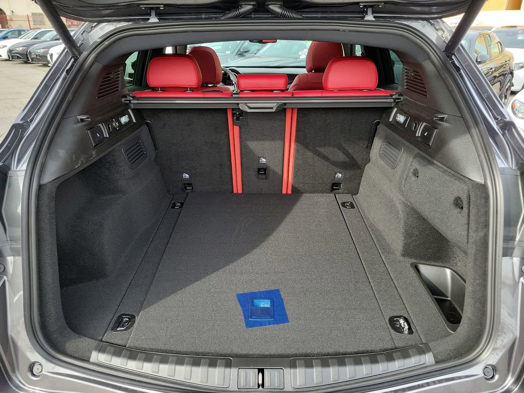 New 2024 Alfa Romeo Stelvio Sprint image 15