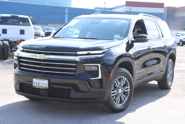 Used 2026 Chevrolet Traverse LT FWD image 7