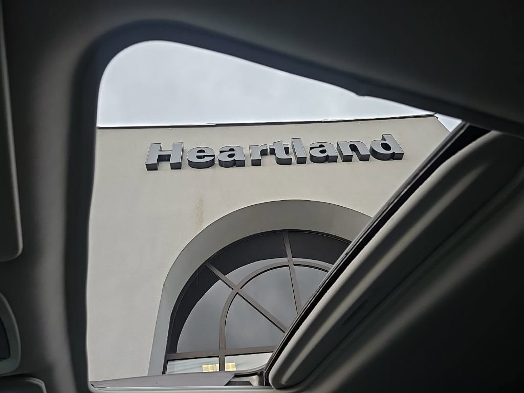 Used 2024 Toyota Sienna XLE image 64