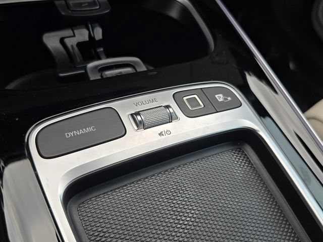 Used 2025 Mercedes-Benz GLA 250 image 21
