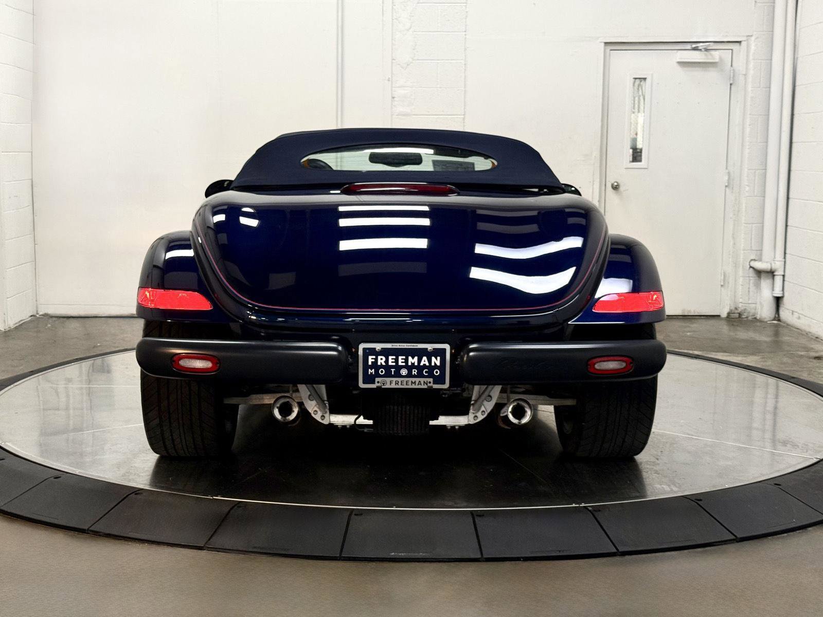 Used 2001 Chrysler Prowler RWD image 7