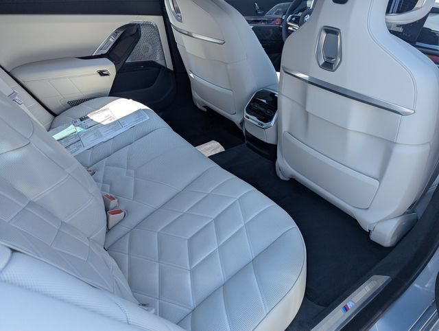 New 2026 BMW 740i w/ Executive Package RWD image 15