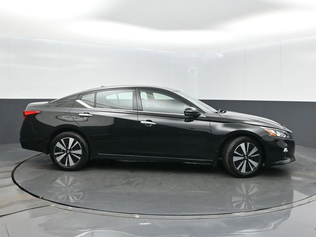 Used 2019 Nissan Altima 2.5 SV image 8