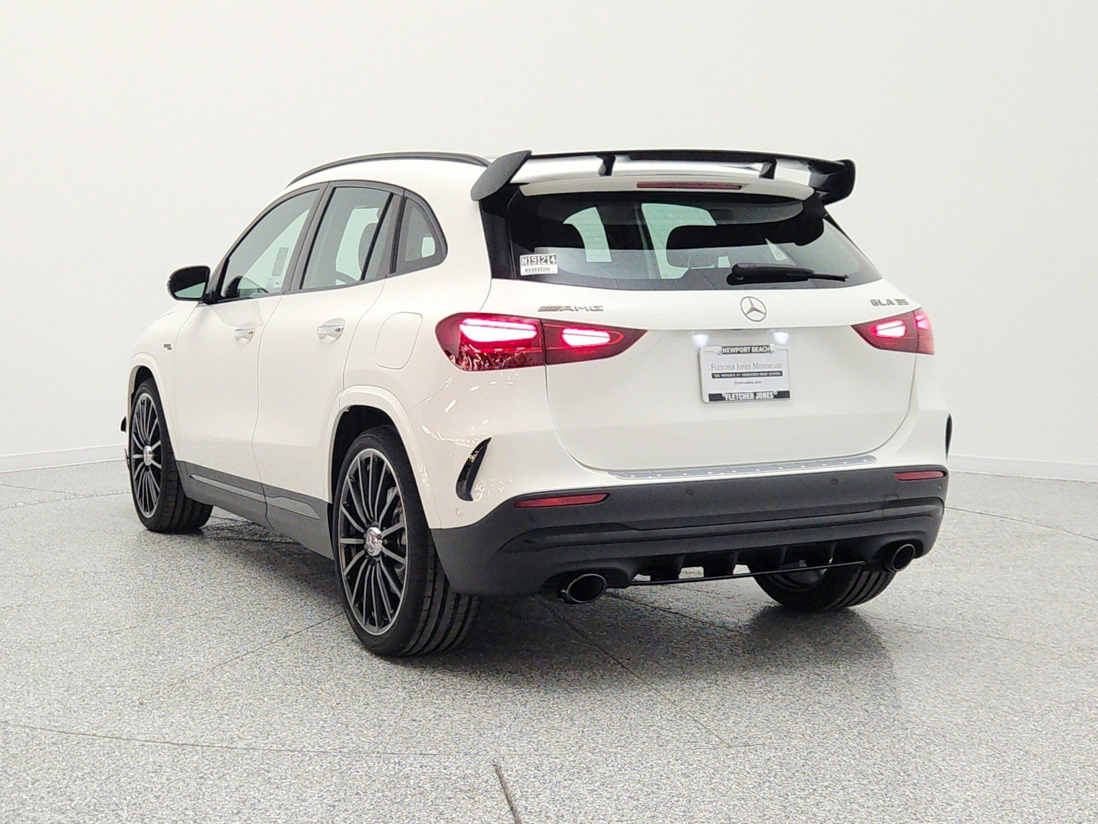 New 2026 Mercedes-Benz GLA 35 AMG 4MATIC image 7
