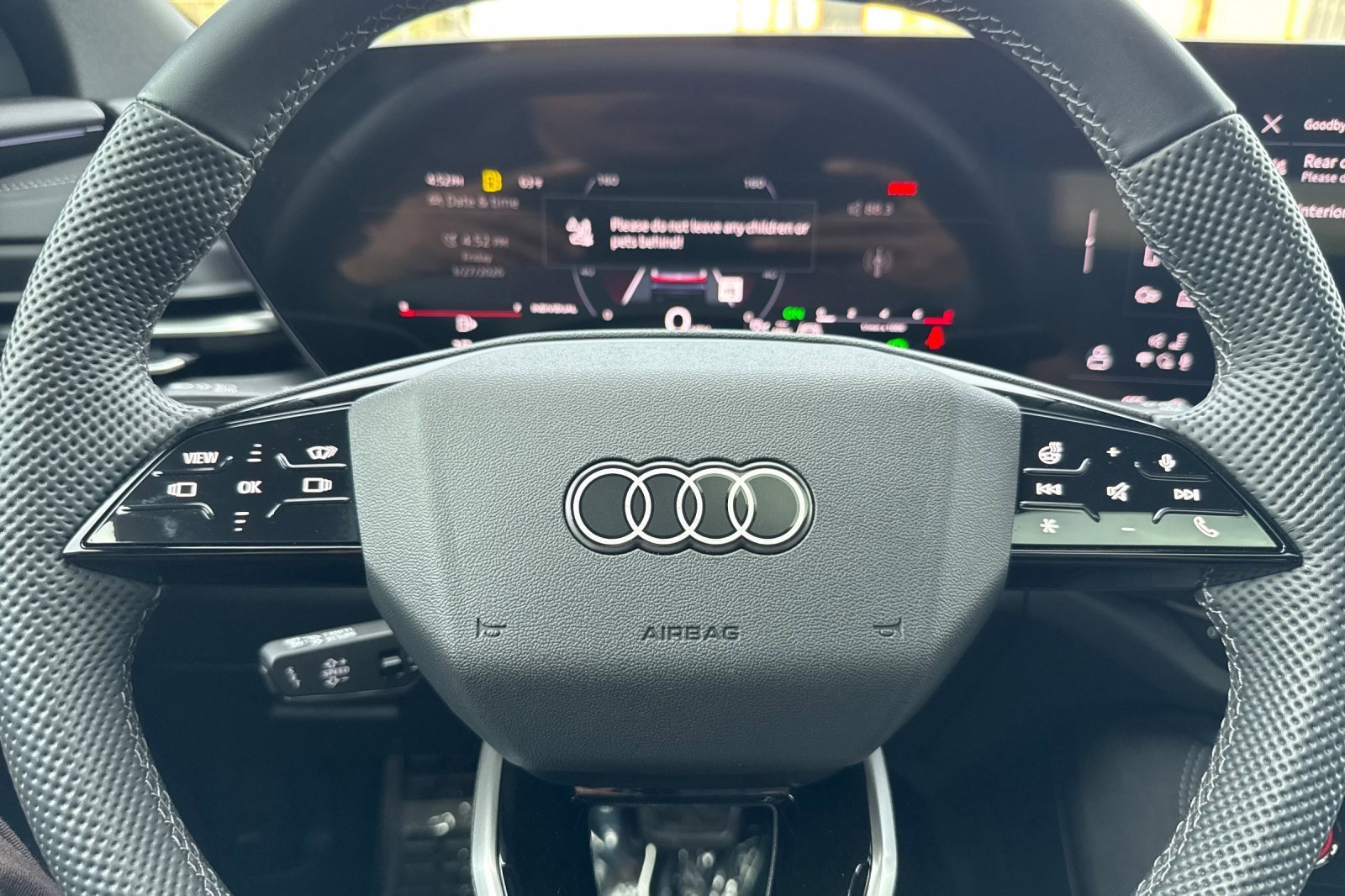 Used 2025 Audi SQ5 Premium Plus w/ Premium Plus Package image 22