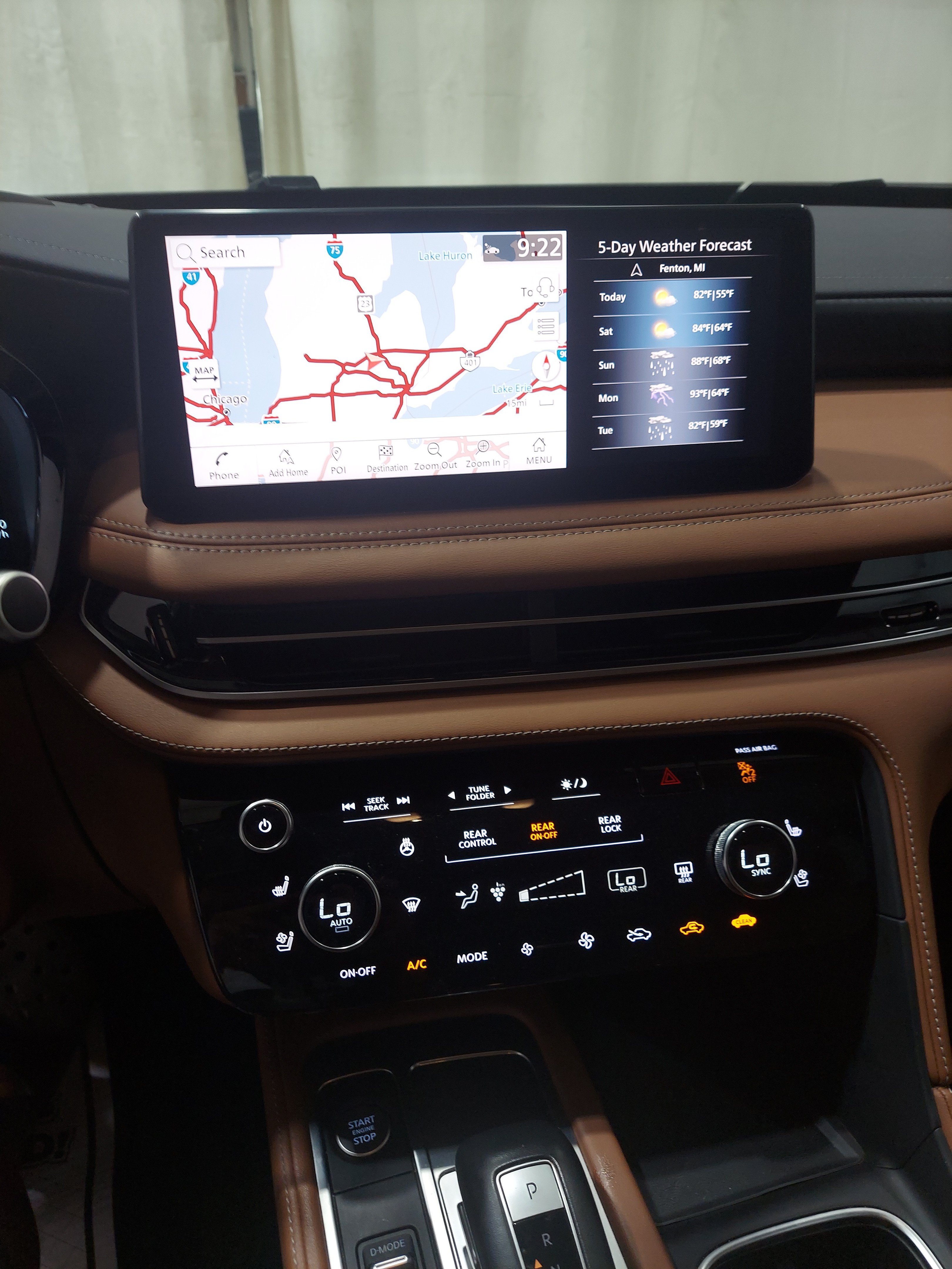 Used 2024 INFINITI QX60 Sensory AWD/4WD image 13