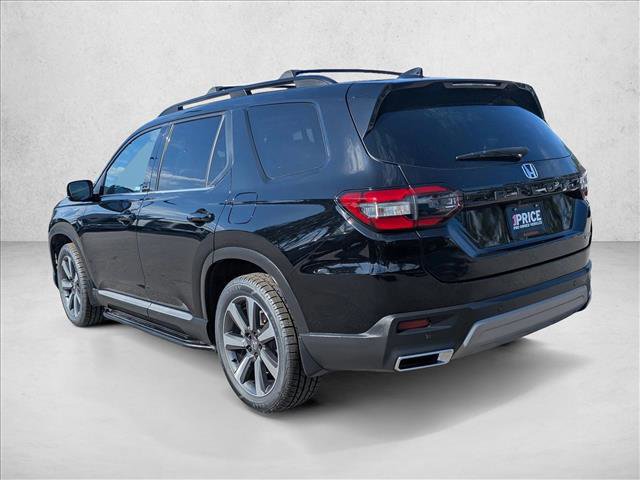 Used 2024 Honda Pilot Touring image 7
