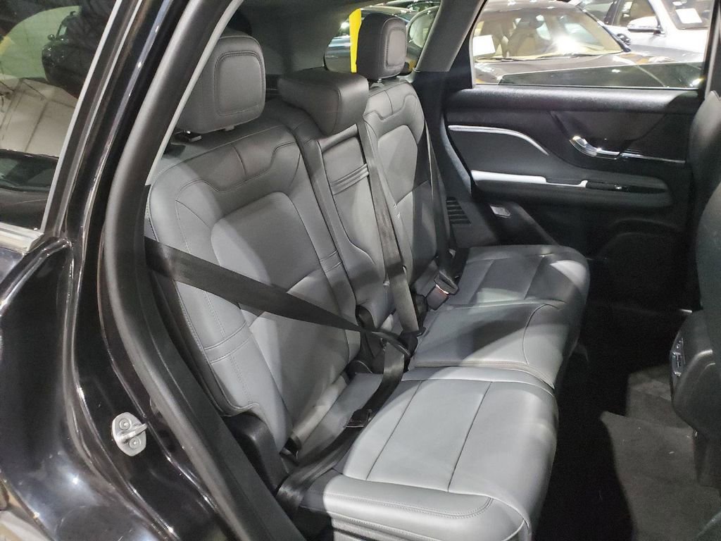 Used 2022 Lincoln Corsair FWD image 21