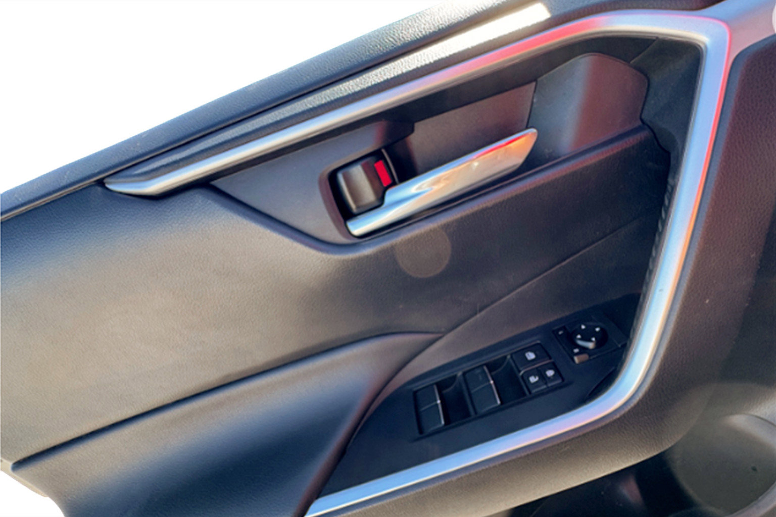 Used 2021 Toyota RAV4 XLE Premium image 11