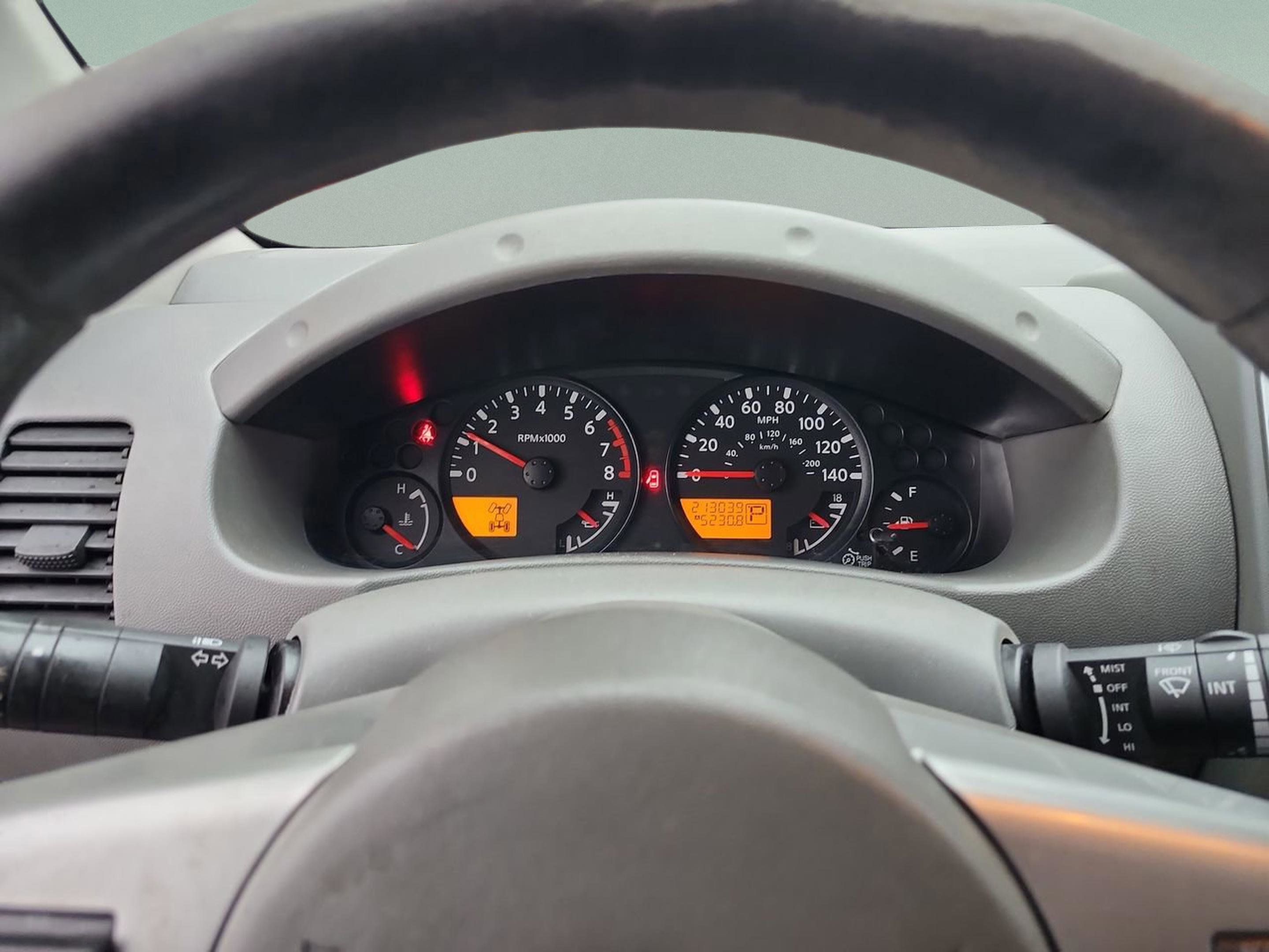 Used 2016 Nissan Frontier SV w/ Moonroof Package image 10