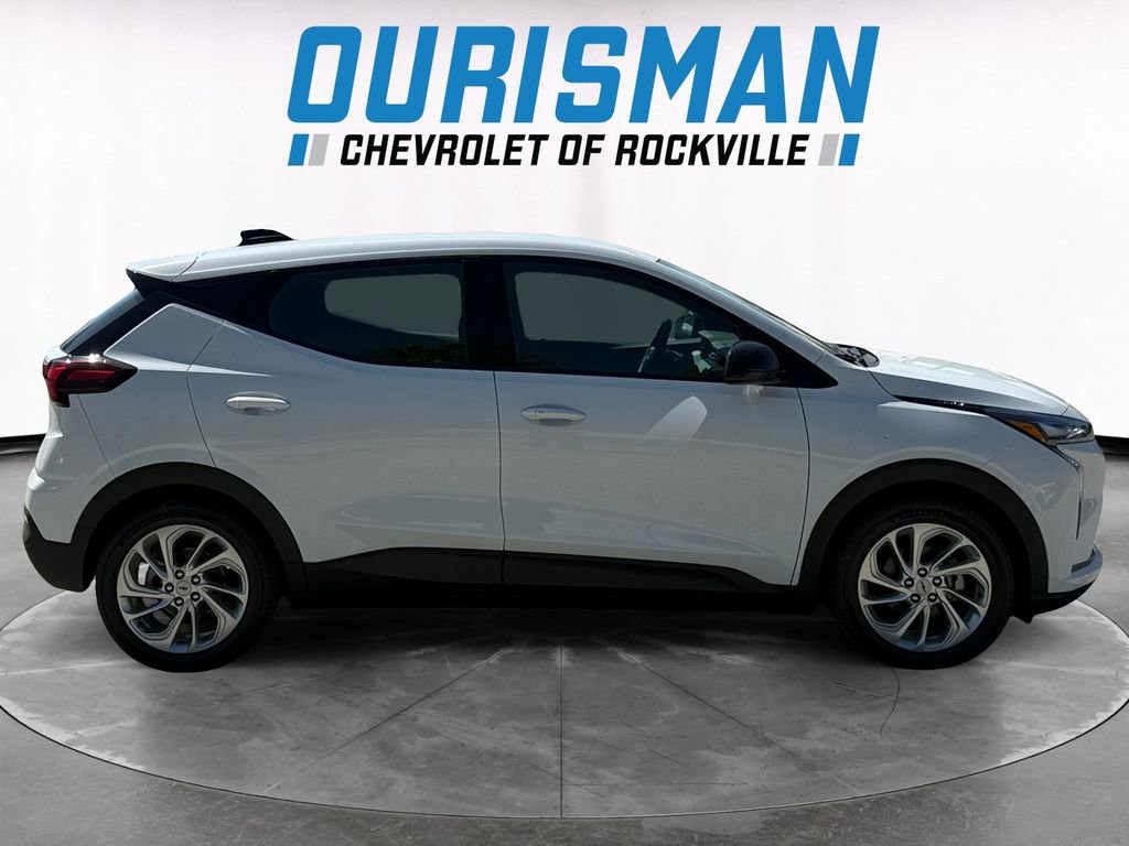 New 2027 Chevrolet Bolt LT w/ Comfort Package FWD image 7
