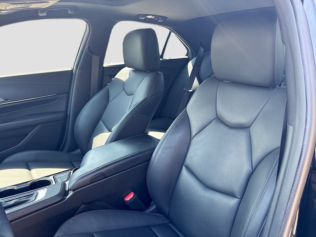 Used 2025 Cadillac CT4 Luxury w/ Sun And Sound Package RWD image 22