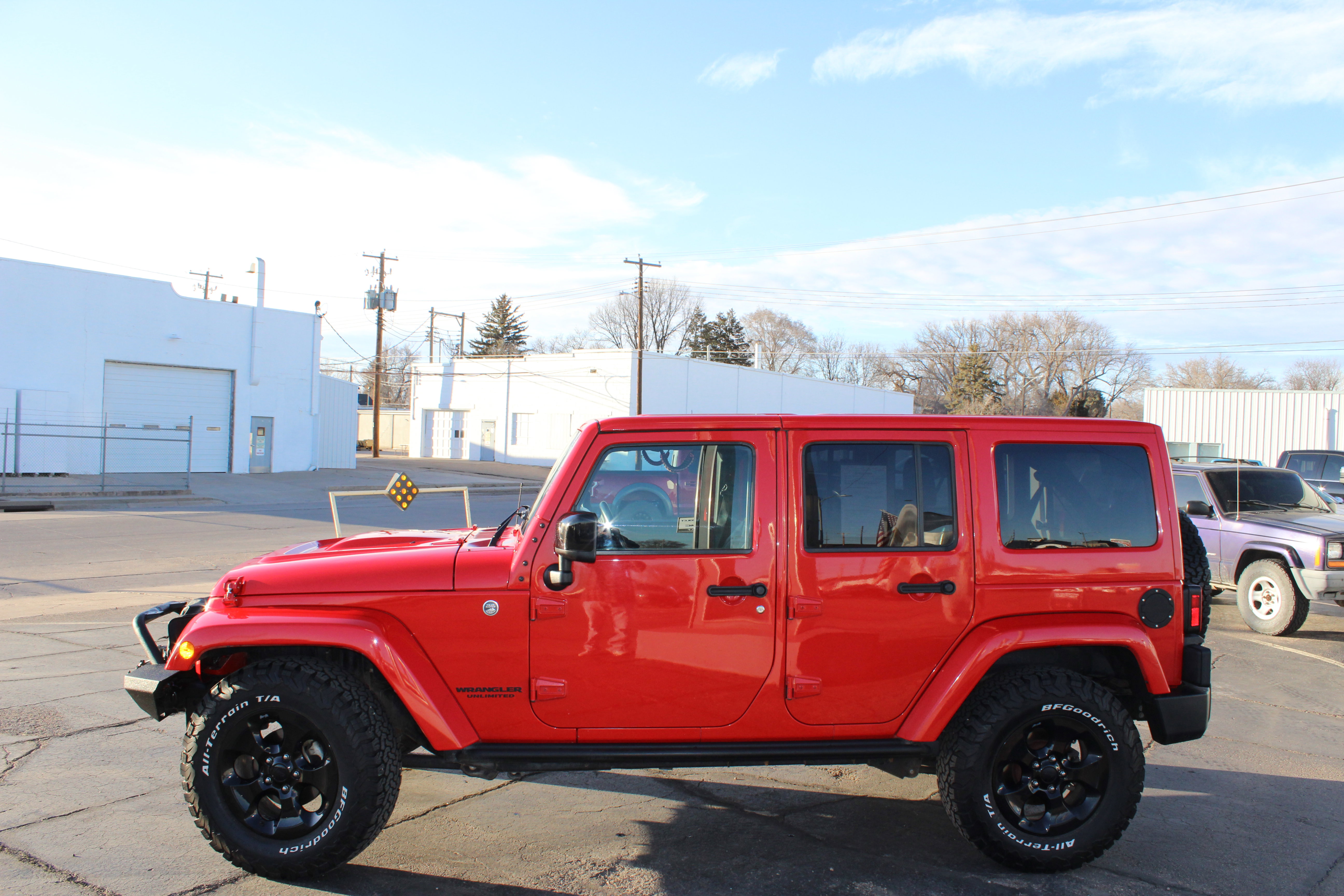 Used 2015 Jeep Wrangler Altitude image 3