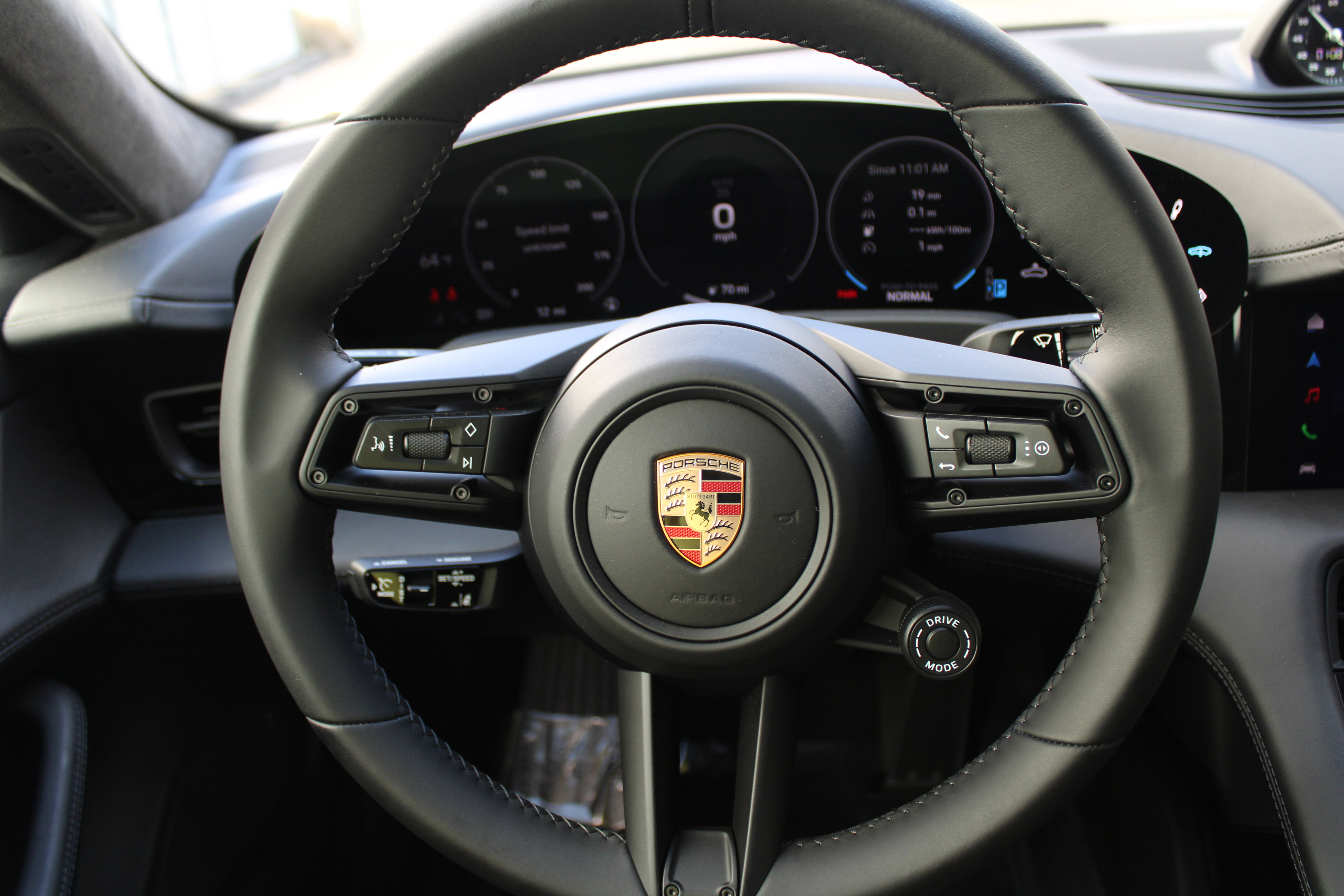 New 2026 Porsche Taycan GTS AWD/4WD image 17