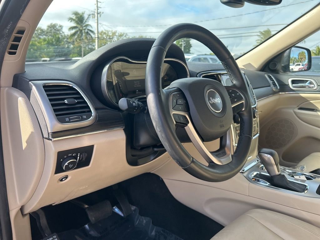 Certified 2022 Jeep Grand Cherokee Limited image 11