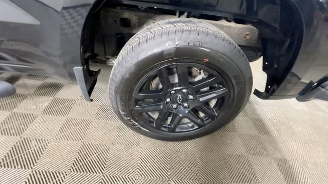 Used 2023 Chevrolet Silverado 1500 Custom w/ Rally Edition AWD/4WD image 13